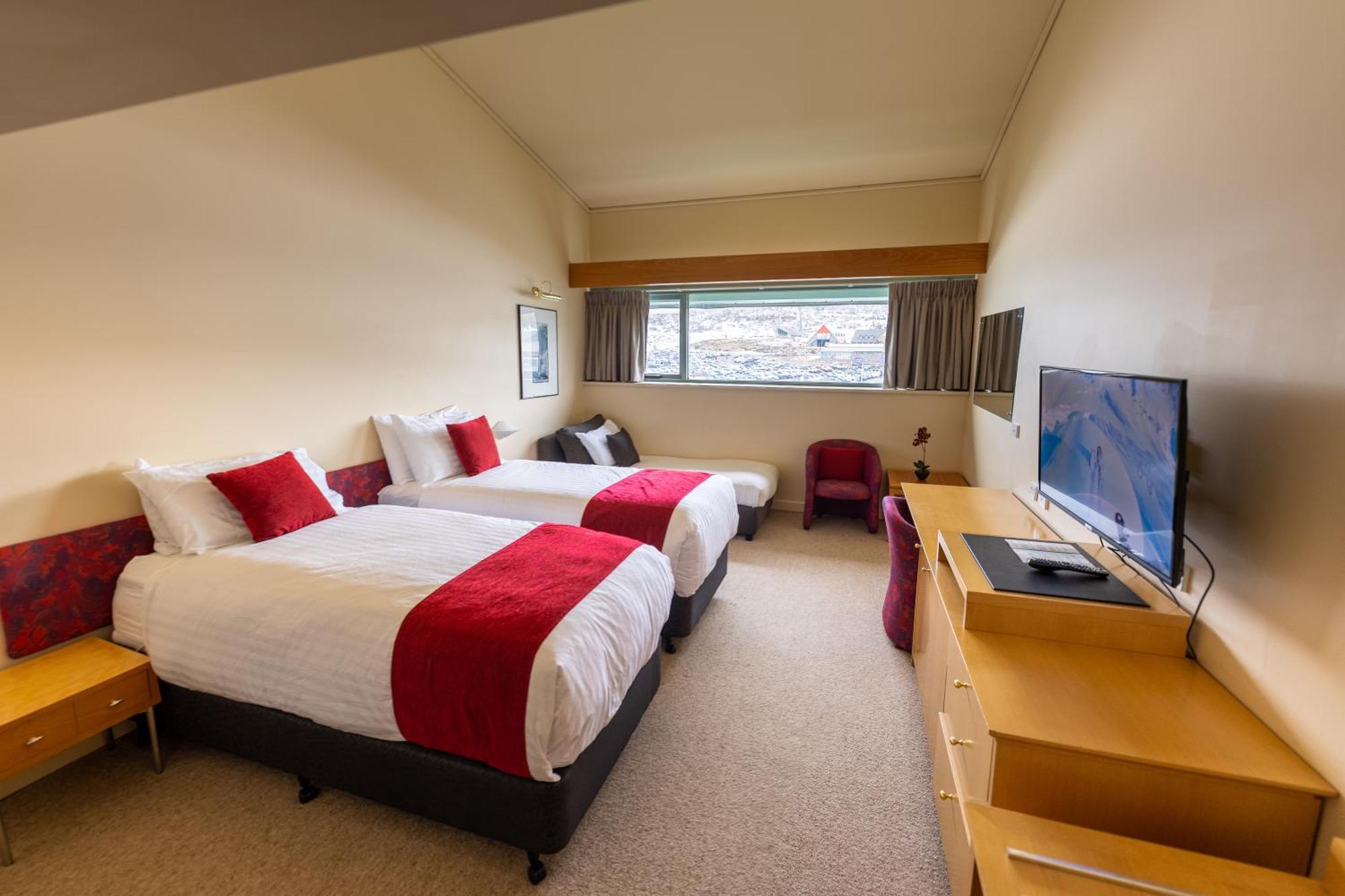 The Perisher Valley Hotel Bagian luar foto