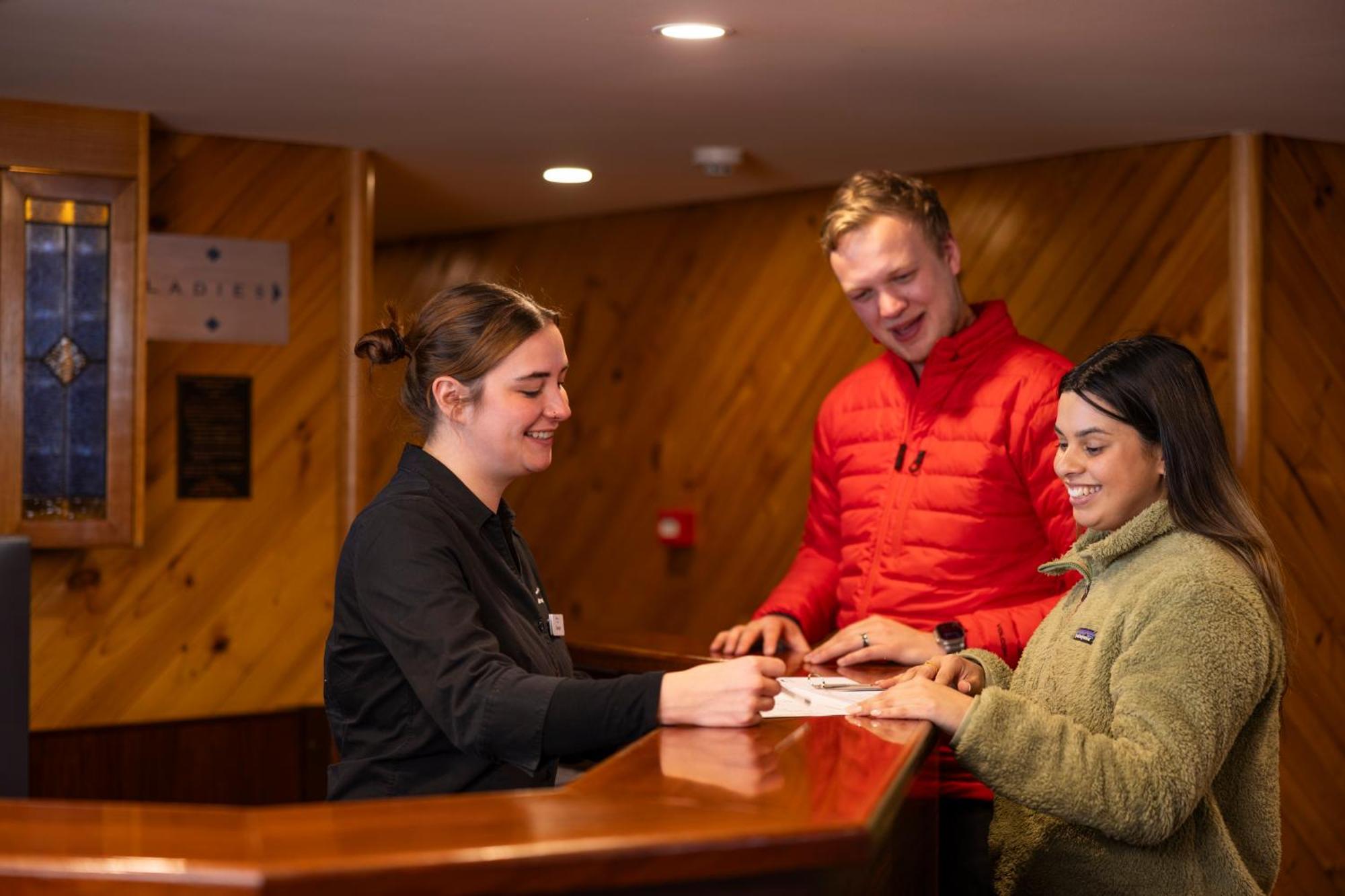 The Perisher Valley Hotel Bagian luar foto