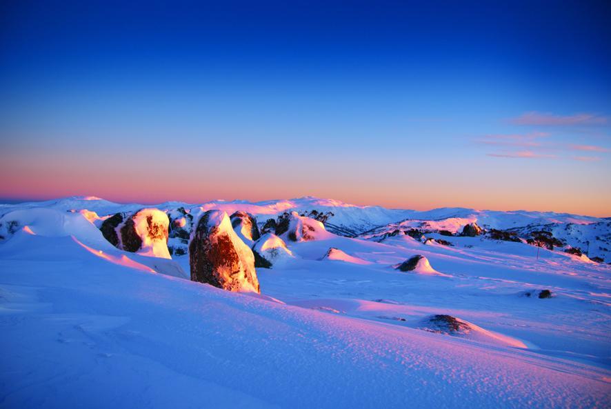 The Perisher Valley Hotel Bagian luar foto